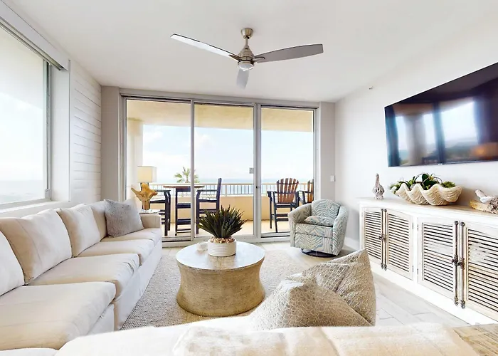 The Club 401c Beachfront In With Pools Tennis Gym