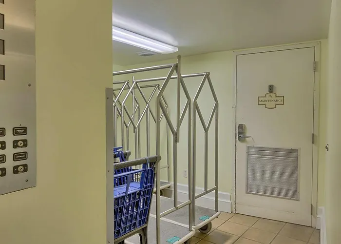 Holiday home The Club 401c Beachfront In With Pools Tennis Gym *